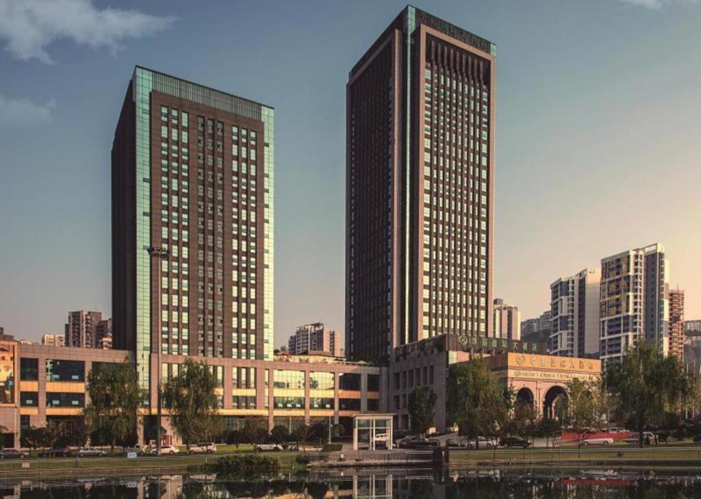 Chongqing Huachen International Hotel Екстериор снимка
