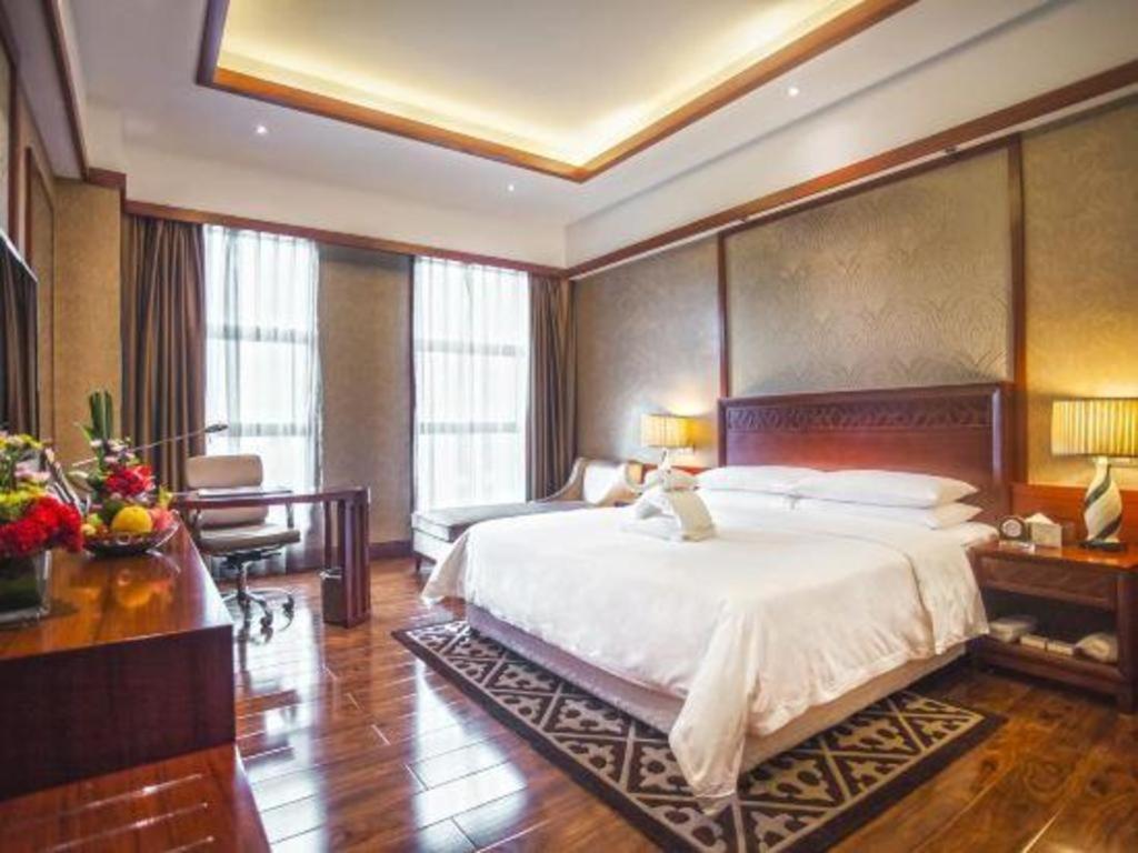 Chongqing Huachen International Hotel Екстериор снимка