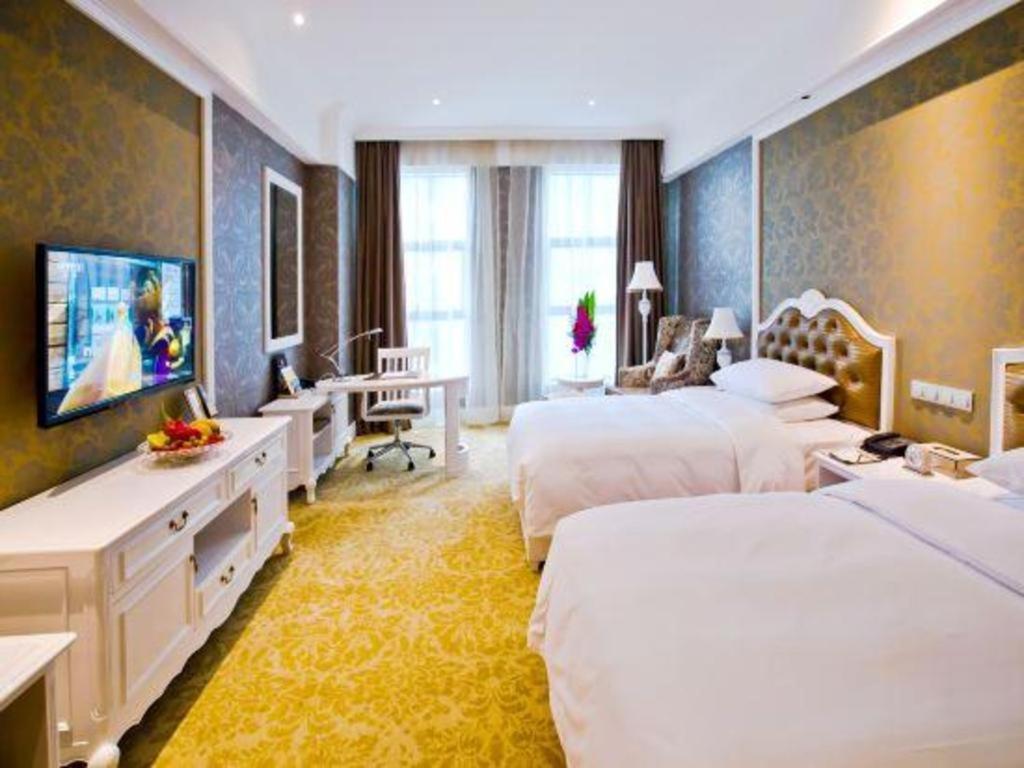 Chongqing Huachen International Hotel Екстериор снимка