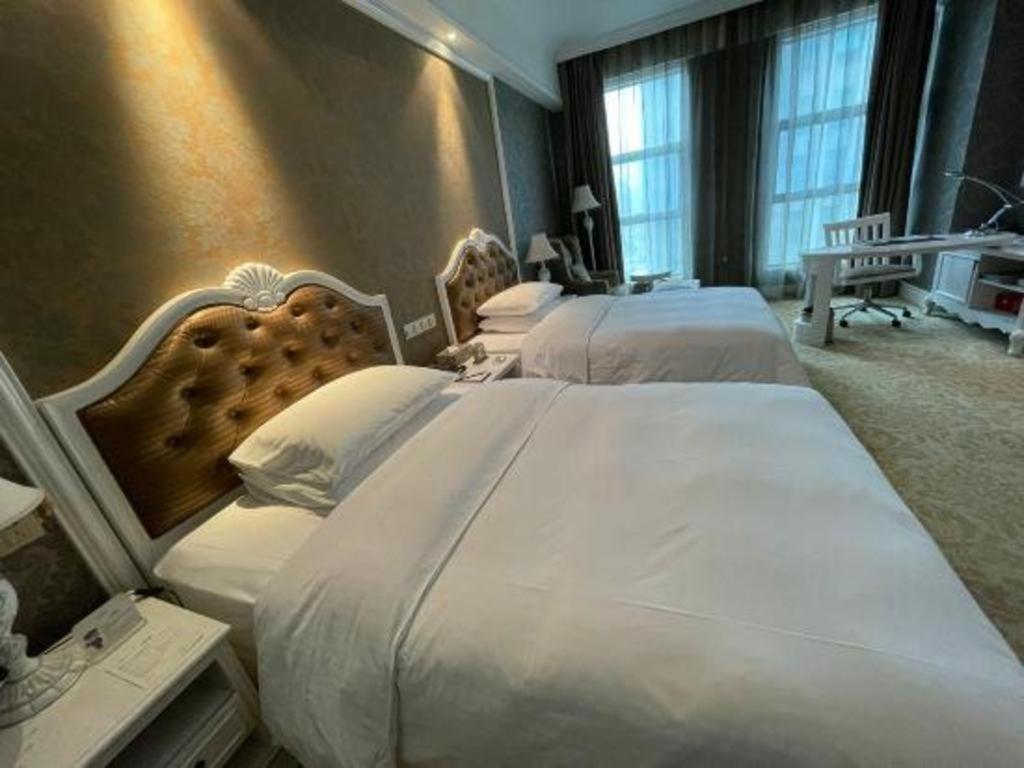 Chongqing Huachen International Hotel Екстериор снимка