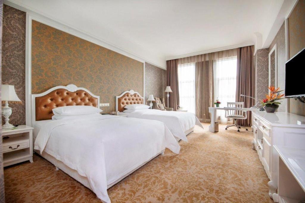 Chongqing Huachen International Hotel Екстериор снимка