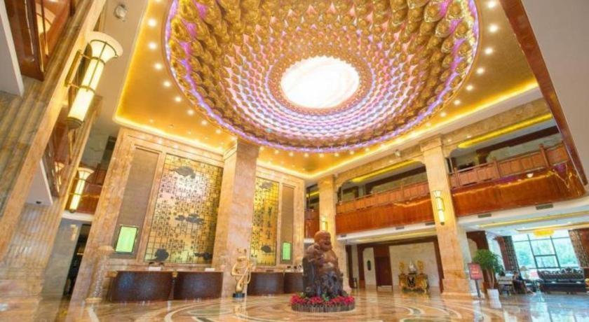 Chongqing Huachen International Hotel Екстериор снимка